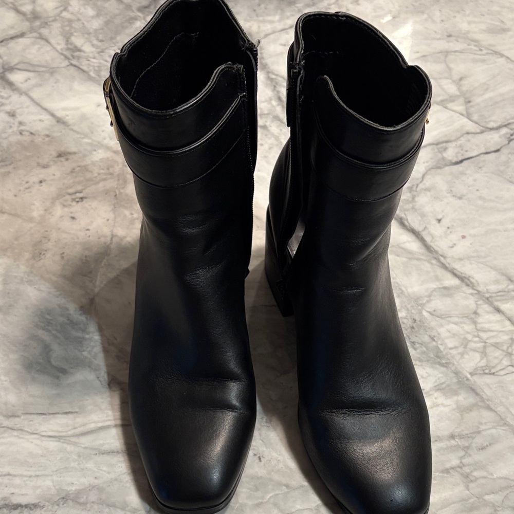Elegant Black Ankle Boots